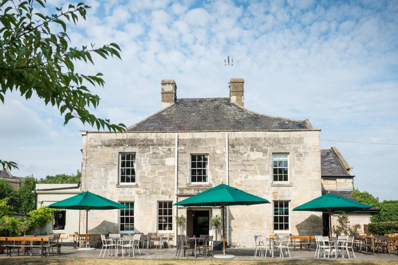 The Castle Inn Bradford-On-Avon Exterior photo